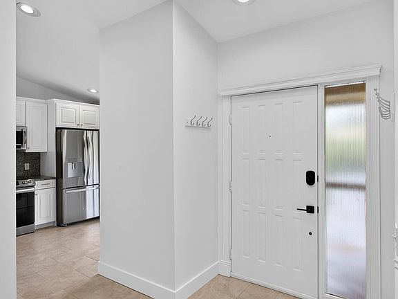4th image of 13085 Belhaven Court #4