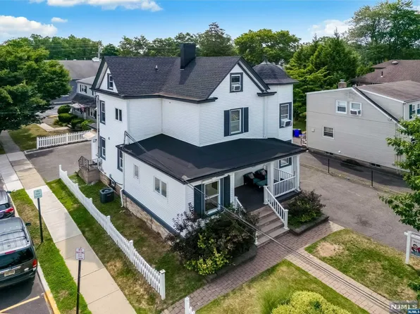 219 Lafayette Ave, Hawthorne, NJ 07506