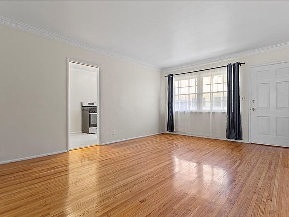 3rd image of 1239 S La Cienega Blvd APT 9