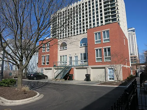 1313 S Plymouth Ct #D Photo 1
