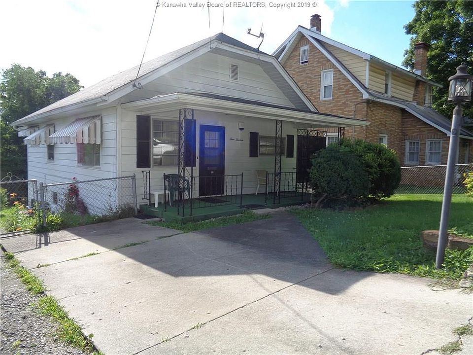 1st image of 413 Bellevue Dr