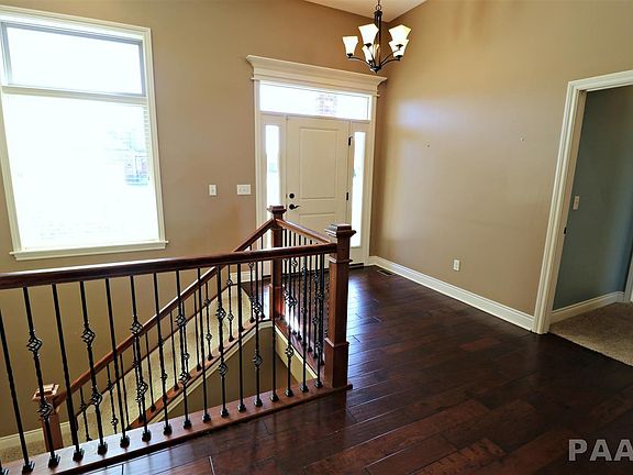 4th image of 2625 W Carrington Ct