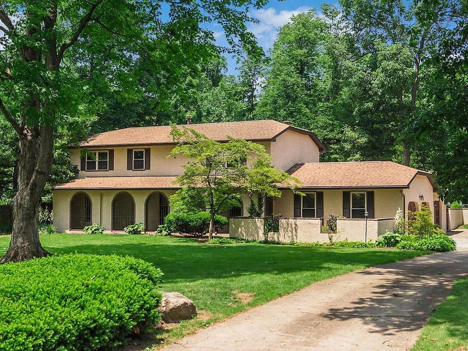 1st image of 8948 Chevington Chase NW