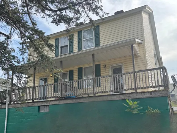 26 Coal Lick Run S, Uniontown, PA 15401