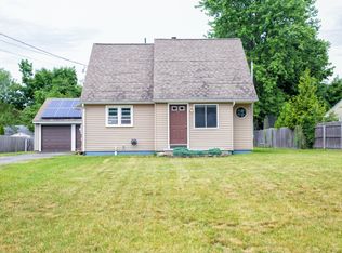 41 Fernwood Rd, Southwick, MA 01077