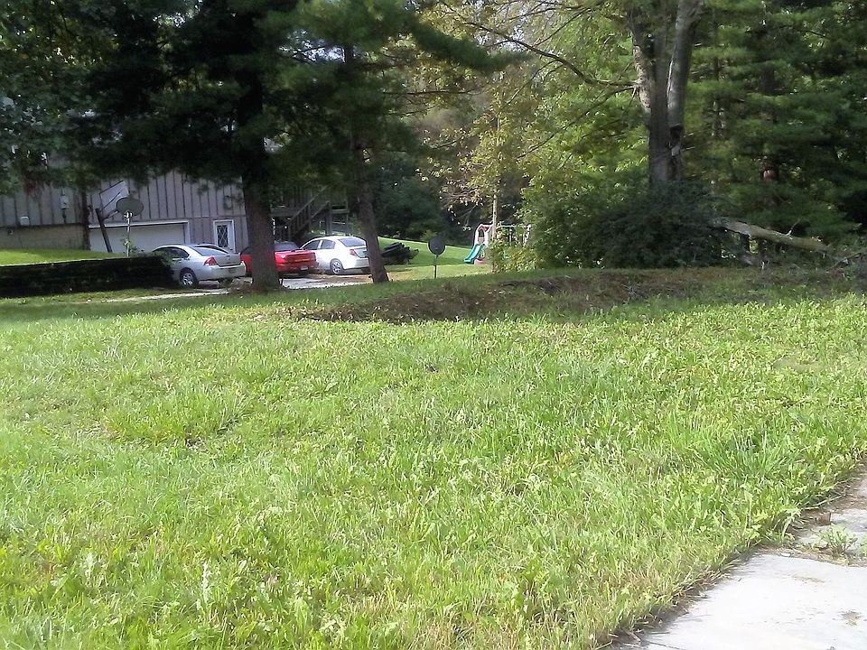 2nd image of 1004 S Harrison St