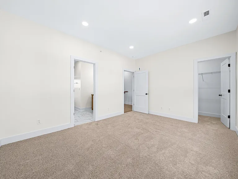 1427 Spring Pointe Ln — Photo 14