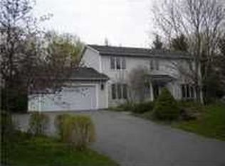 5 Dovetail Ln, Fairport, NY 14450