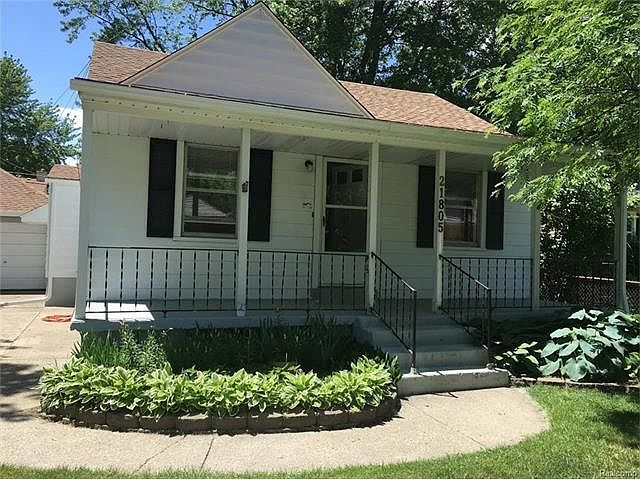 1st image of 21805 Hamilton Ave