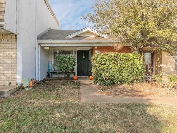 1326 N Cooper St, Arlington, TX 76011