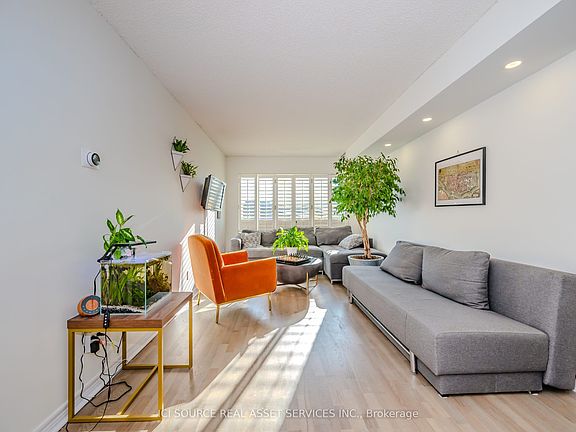 4th image of 211 Randolph Rd #316