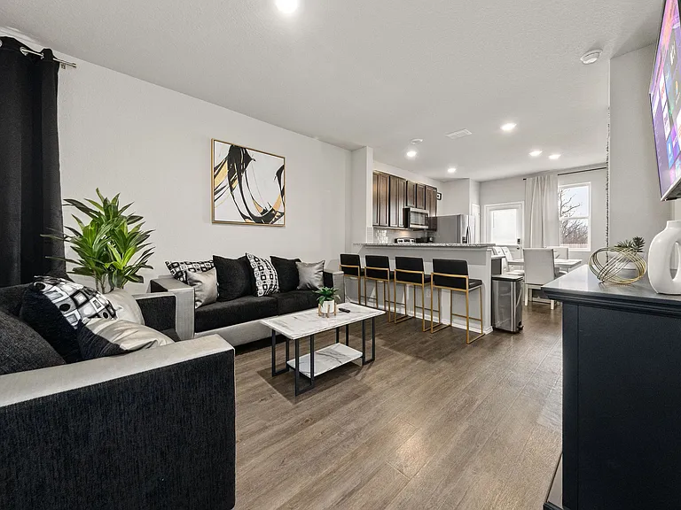 4026 Somerset Shade — Photo 3