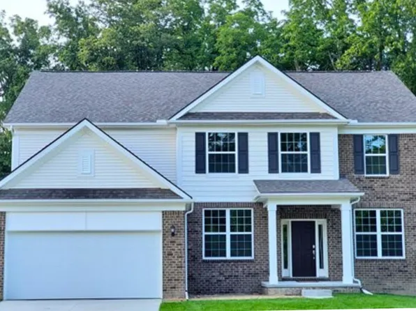 51320 Green Meadows Dr, Macomb, MI 48042