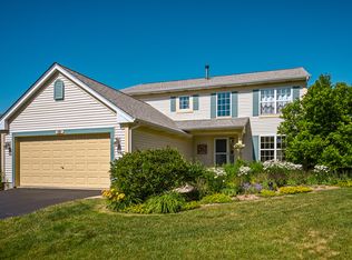 101 Sycamore Dr, Bolingbrook, IL 60490