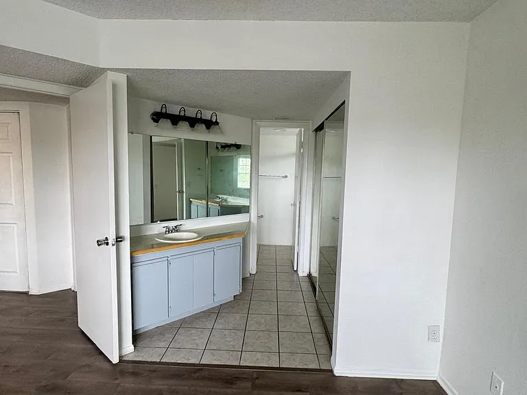 975 Sonesta Ave NE #201 — Photo 12