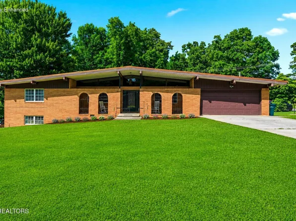 8000 Berkshire Blvd, Powell, TN 37849