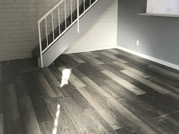 4th image of 735 Halyard St