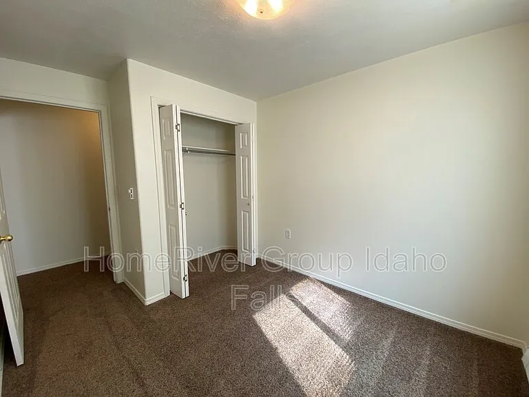 3184 Chasewood Dr — Photo 9