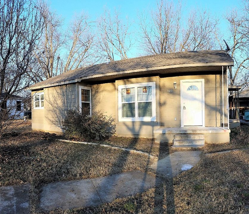 1st image of 1201 S Throckmorton St