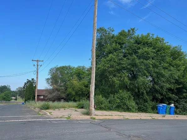 115 S Oak St, Grantsburg, WI 54840