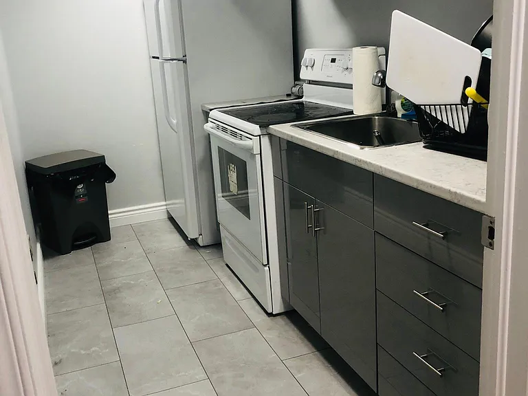 456 Weston Cres #1 — Photo 1
