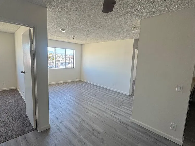 B & B Apartments — Photo 29