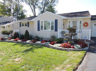 2712 Crescent Dr, Endwell, NY 13760