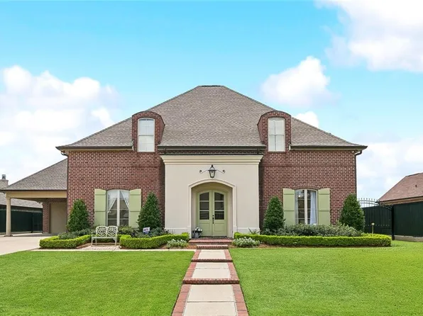 114 Jasmine Ct, Belle Chasse, LA 70037