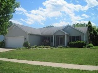 1913 12th Pl, Kenosha, WI 53140