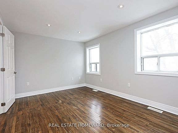 5th image of 156 Royal York Rd