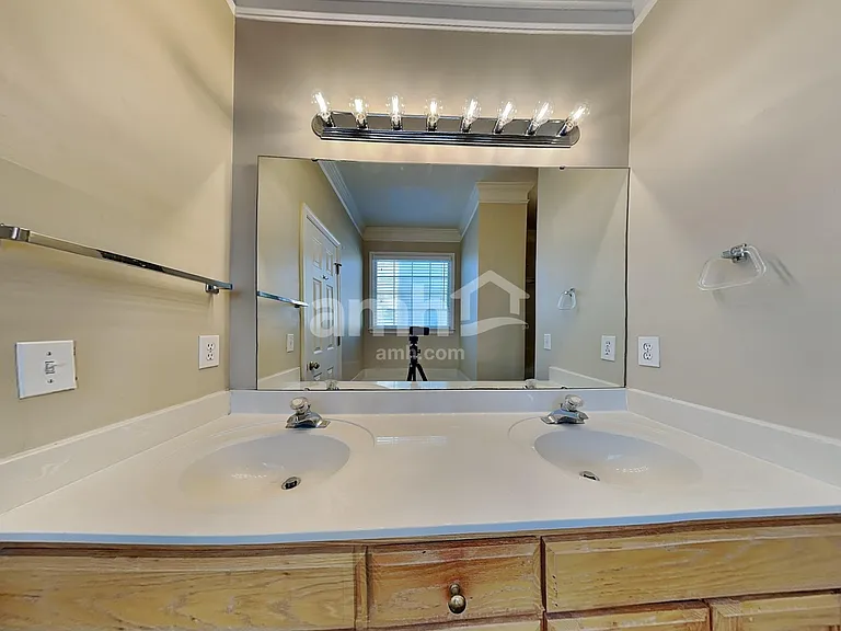 5311 Lange Trl — Photo 12