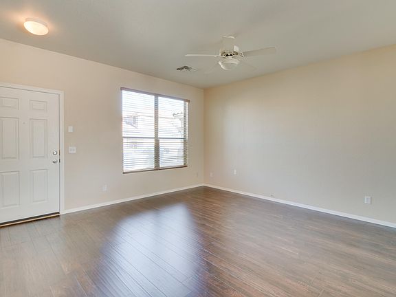 3rd image of 15037 W Larkspur Dr
