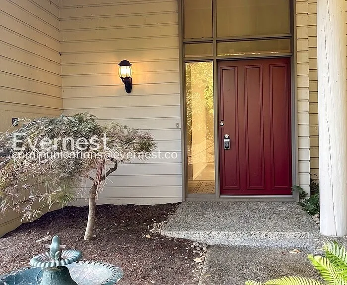 2528 170th Pl SE — Photo 2