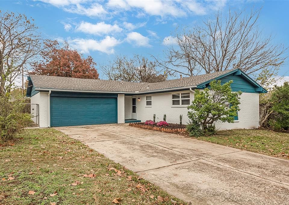 1st image of 109 W Shadywood Dr
