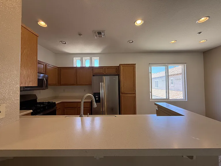 6331 Citracado Cir — Photo 12