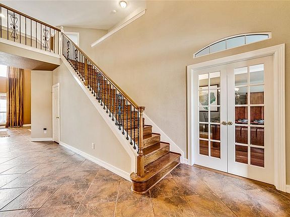 5th image of 8013 Strathmore Dr