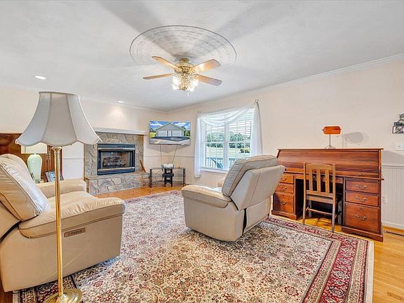 4th image of 3991 Green Level Rd