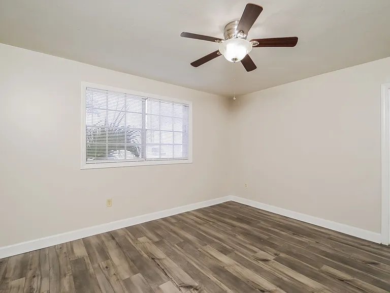 517 Rutledge Ave — Photo 8