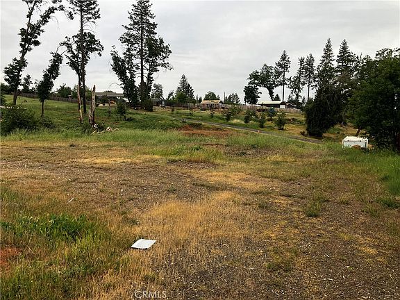3rd image of 1318 Pearson Rd