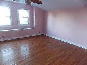 UPSTAIRS BEDROOM