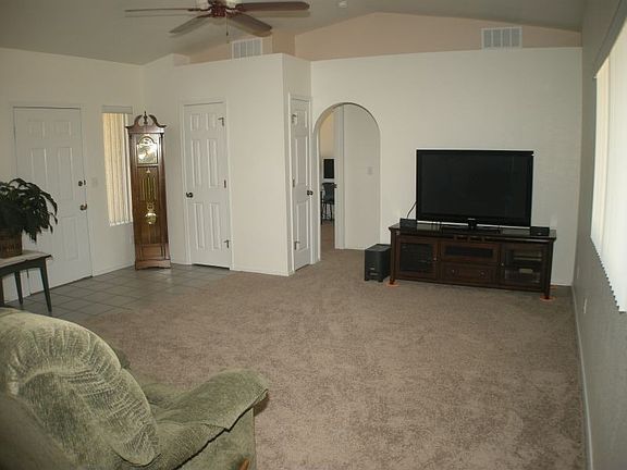 4th image of 640 W Camino De Manana