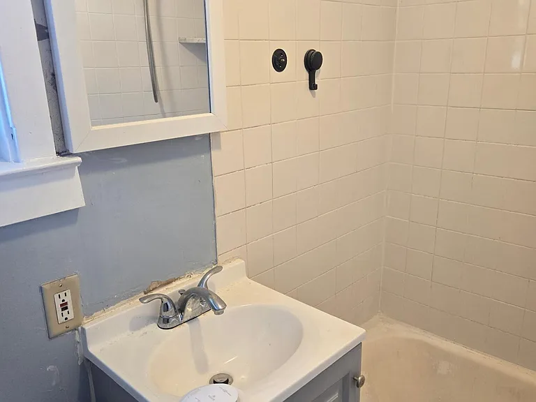 811 Central Ave — Photo 34