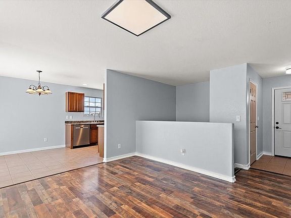 2nd image of 1851 N Rough Rock Ln