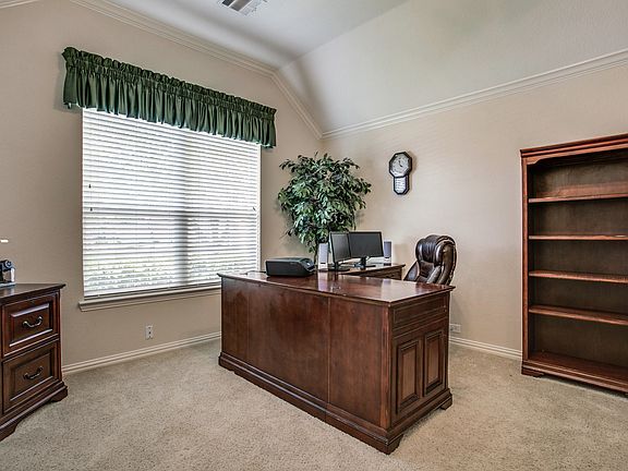 4th image of 2549 Clearlake Dr