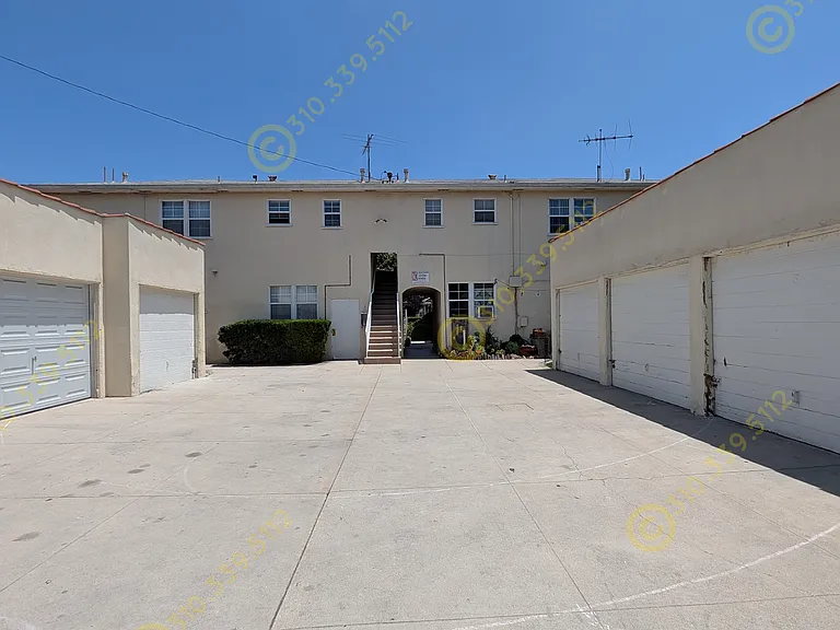 3761 Hughes Ave — Photo 18