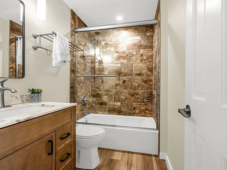 1172 Hill Cir #1172 — Photo 7