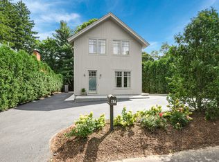67 Lakeview Ave, New Canaan, CT 06840