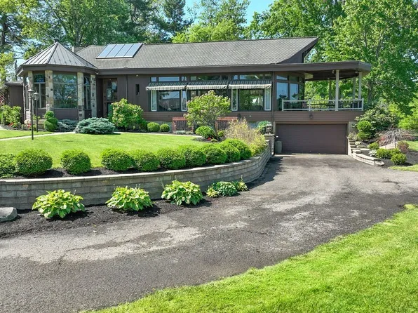 2009 Lakewood Rd SW, Sherrodsville, OH 44675