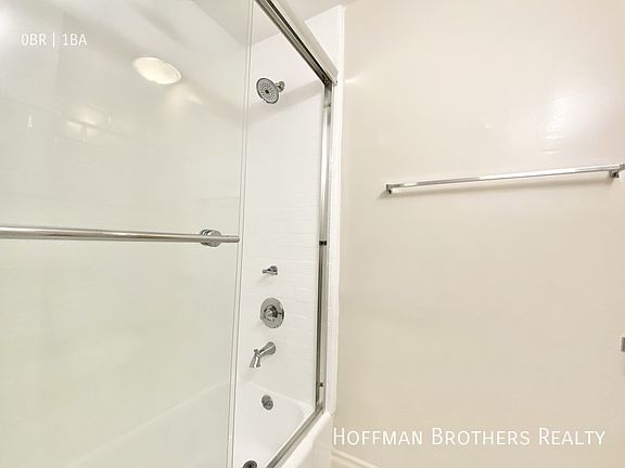 5th image of 1134 N Ogden Dr #3