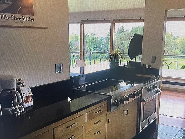1512 Country Club Dr — Photo 8